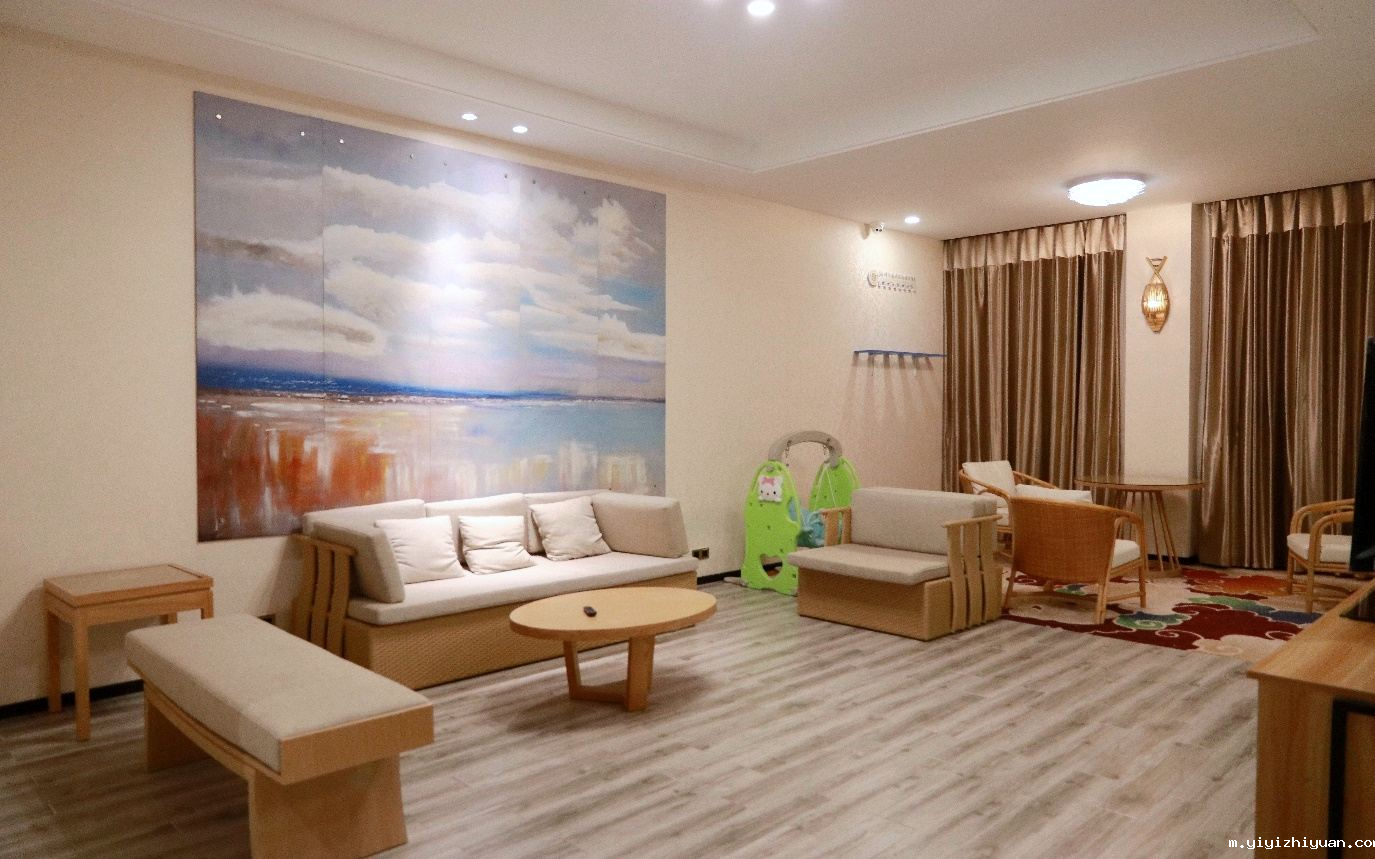 客房2.jpg.png 客房2.jpg.png